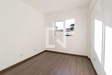Quarto 1 de apartamento para alugar com 2 quartos, 49m² em Pinheirinho, Curitiba