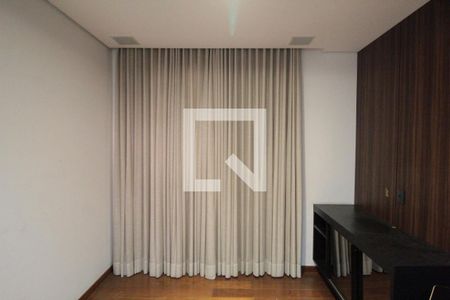 Sala de TV de apartamento à venda com 4 quartos, 112m² em Ouro Preto, Belo Horizonte