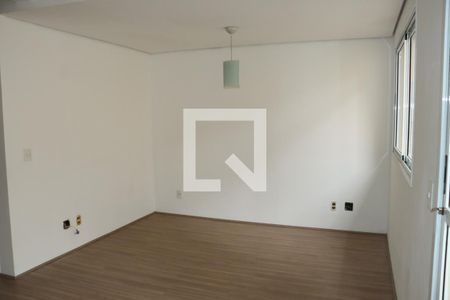 Sala de casa de condomínio para alugar com 3 quartos, 100m² em Parque Rincao, Cotia
