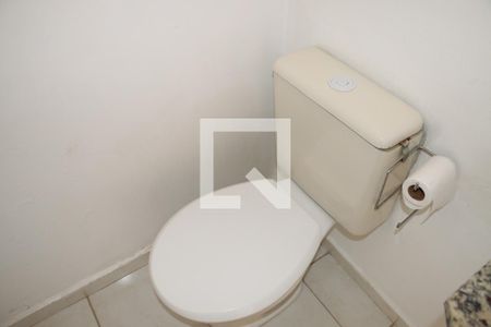 Lavabo de casa de condomínio para alugar com 3 quartos, 100m² em Parque Rincao, Cotia