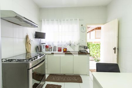 Cozinha de casa à venda com 4 quartos, 136m² em Vila Anglo Brasileira, São Paulo