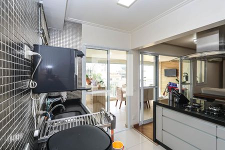 Cozinha de apartamento à venda com 3 quartos, 122m² em Vila Gumercindo, São Paulo