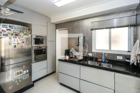 Cozinha de apartamento à venda com 3 quartos, 122m² em Vila Gumercindo, São Paulo