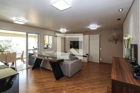 Sala de apartamento à venda com 3 quartos, 122m² em Vila Gumercindo, São Paulo