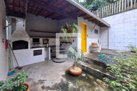 Quintal de casa de condomínio à venda com 7 quartos, 400m² em Charitas, Niterói