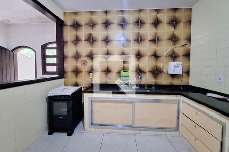 Cozinha de casa de condomínio à venda com 7 quartos, 400m² em Charitas, Niterói