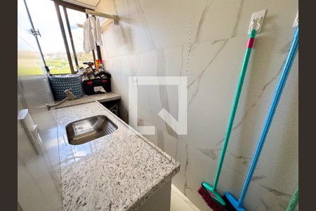 Área de Serviço de apartamento à venda com 3 quartos, 194m² em Amazonas, Contagem