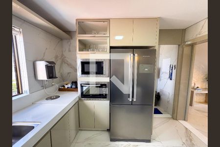 Cozinha de apartamento à venda com 3 quartos, 194m² em Amazonas, Contagem