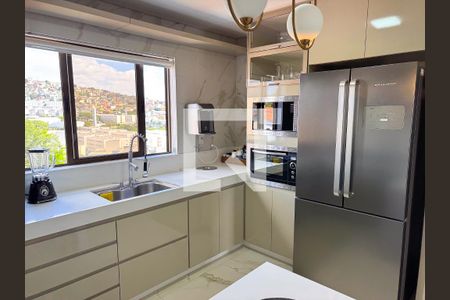 Cozinha de apartamento à venda com 3 quartos, 194m² em Amazonas, Contagem