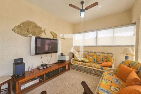 Sala de apartamento para alugar com 3 quartos, 240m² em Balneario Guarujá, Guarujá