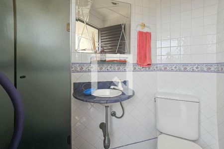 Banheiro 2 de apartamento para alugar com 3 quartos, 240m² em Balneario Guarujá, Guarujá