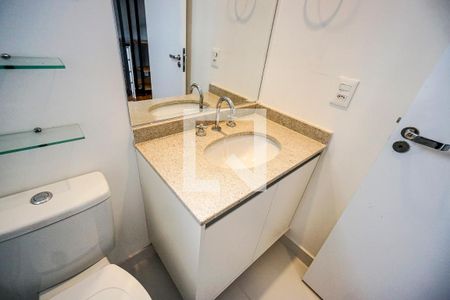 Banheiro de kitnet/studio para alugar com 1 quarto, 28m² em Vila Matilde, São Paulo