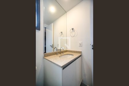 Banheiro de kitnet/studio para alugar com 1 quarto, 28m² em Vila Matilde, São Paulo