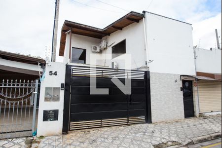 Fachada da Casa de casa para alugar com 2 quartos, 120m² em Centro, Taubaté
