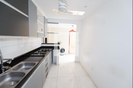 Cozinha de casa para alugar com 2 quartos, 120m² em Centro, Taubaté