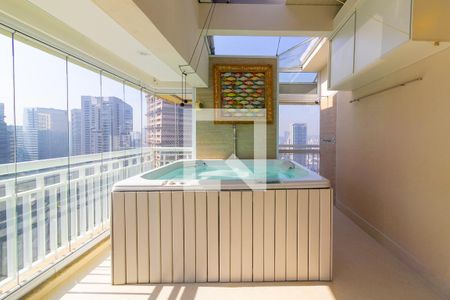 Sala Varanda de apartamento à venda com 3 quartos, 236m² em Chácara Santo Antônio, São Paulo