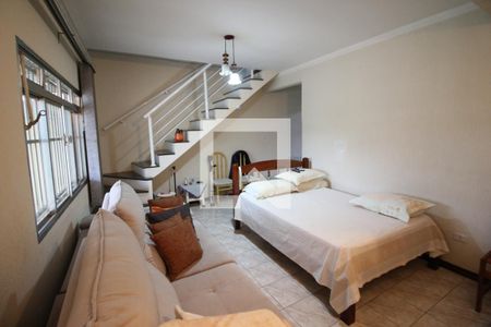 Sala de casa à venda com 3 quartos, 111m² em Jardim Roberto, Osasco