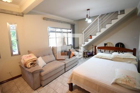 Sala de casa à venda com 3 quartos, 111m² em Jardim Roberto, Osasco