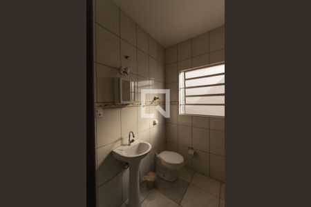 Banheiro Social de casa para alugar com 2 quartos, 92m² em Vila Vianelo, Jundiaí