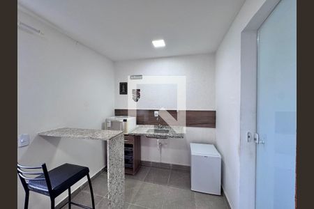 Cozinha de casa de condomínio para alugar com 1 quarto, 30m² em Vargem Grande, Rio de Janeiro