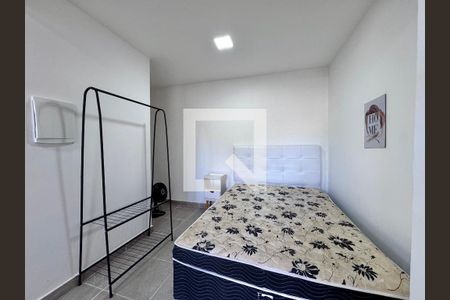 Sala/Quarto de casa de condomínio para alugar com 1 quarto, 30m² em Vargem Grande, Rio de Janeiro
