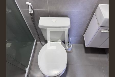 Banheiro Social de casa de condomínio para alugar com 1 quarto, 30m² em Vargem Grande, Rio de Janeiro