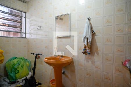 Edícula - Banheiro de casa à venda com 3 quartos, 250m² em Aclimação, São Paulo