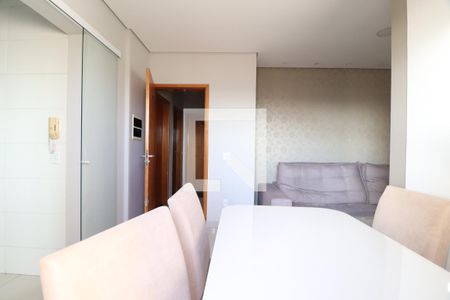 Sala de Jantar de apartamento para alugar com 2 quartos, 60m² em Jardim Brasília, Uberlândia