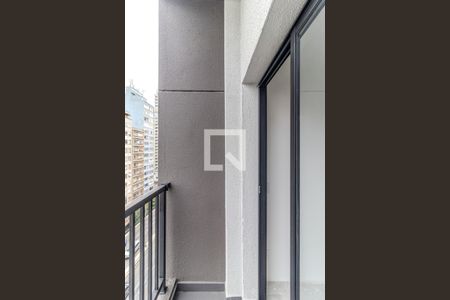 Varanda de kitnet/studio à venda com 1 quarto, 28m² em Vila Buarque, São Paulo