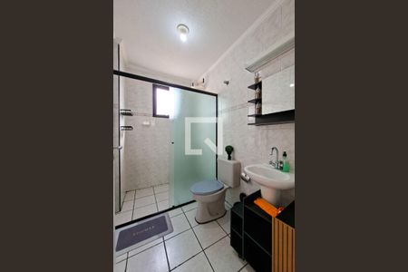 Banheiro Social de apartamento para alugar com 1 quarto, 50m² em Vila Caiçara, Praia Grande
