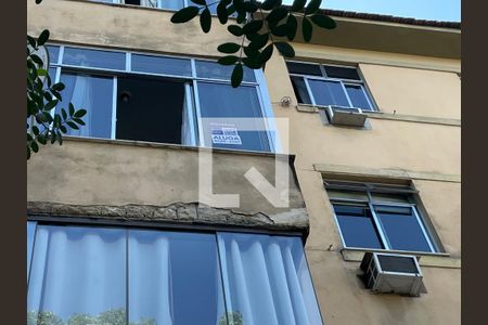Fachada de apartamento à venda com 2 quartos, 70m² em Benfica, Rio de Janeiro