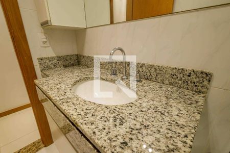 Banheiro Social de apartamento à venda com 3 quartos, 89m² em Recreio dos Bandeirantes, Rio de Janeiro