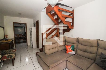 Sala de casa de condomínio para alugar com 3 quartos, 50m² em Cavalhada, Porto Alegre