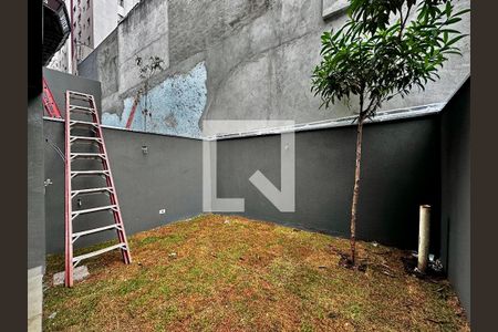 Quintal de casa à venda com 3 quartos, 186m² em Vila Congonhas, São Paulo
