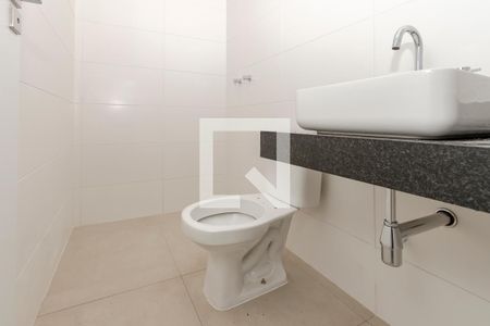 Banheiro Social de casa para alugar com 4 quartos, 211m² em Vila Congonhas, São Paulo