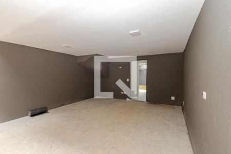 Garagem de casa para alugar com 4 quartos, 211m² em Vila Congonhas, São Paulo
