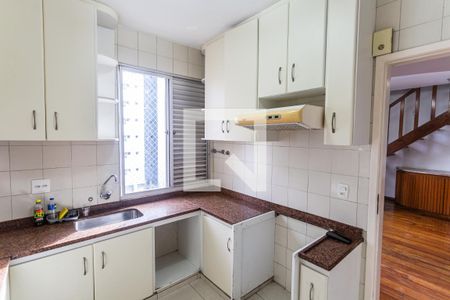 Cozinha de apartamento à venda com 3 quartos, 300m² em Santo Antônio, Belo Horizonte