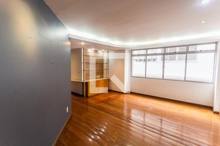 Sala 1 de apartamento à venda com 3 quartos, 300m² em Santo Antônio, Belo Horizonte