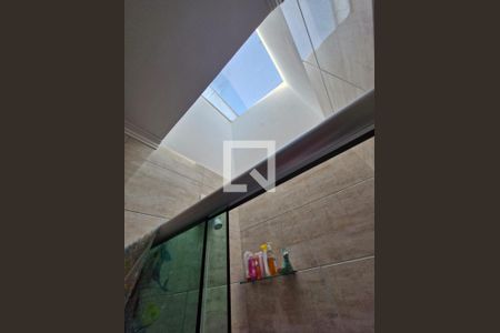 Escada de casa à venda com 2 quartos, 90m² em Vila Graciosa, São Paulo