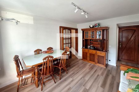 Sala de apartamento à venda com 3 quartos, 100m² em Icaraí, Niterói