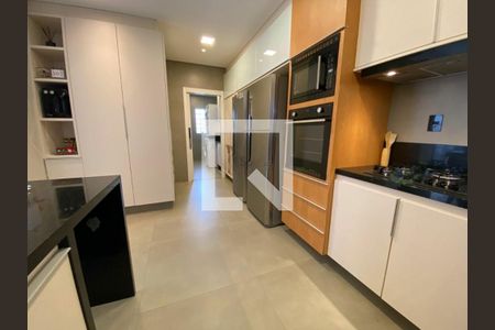 Casa à venda com 3 quartos, 258m² em Vila Gomes Cardim, São Paulo