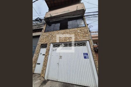 Fachada de casa à venda com 3 quartos, 284m² em Vila Tibiriçá, Santo André