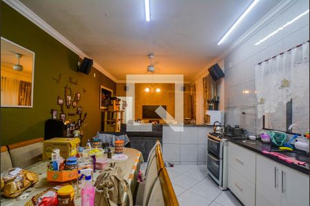 Cozinha de casa à venda com 3 quartos, 284m² em Vila Tibiriçá, Santo André