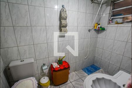 Banheiro de casa à venda com 2 quartos, 95m² em Vila Pires, Santo André