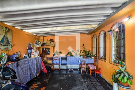 Garagem de casa à venda com 2 quartos, 95m² em Vila Pires, Santo André