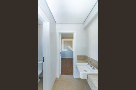 Banheiro Social de apartamento para alugar com 4 quartos, 160m² em Santa Lúcia, Belo Horizonte
