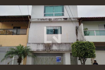 Fachada de casa à venda com 5 quartos, 240m² em Vila Aricanduva, São Paulo