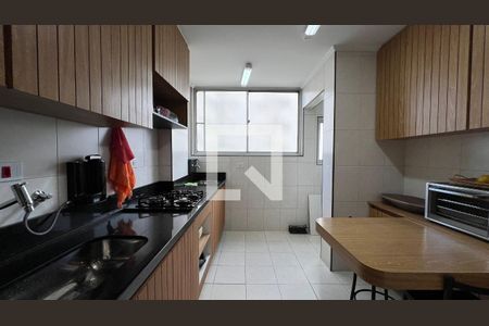 Cozinha de apartamento para alugar com 2 quartos, 70m² em Pinheiros, São Paulo