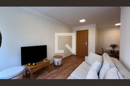 Sala  de apartamento à venda com 2 quartos, 70m² em Pinheiros, São Paulo
