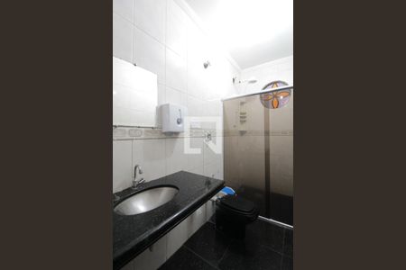 Casa 2 | Banheiro de casa para alugar com 5 quartos, 516m² em Floramar, Belo Horizonte